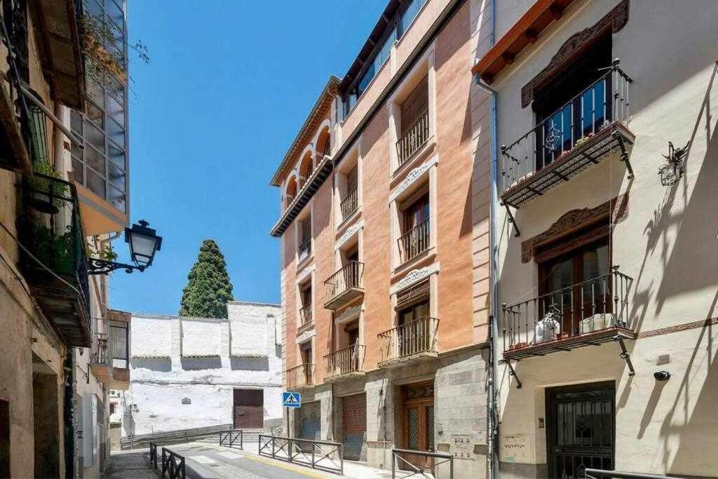Luxe Haven In Granada Apartment Exterior foto